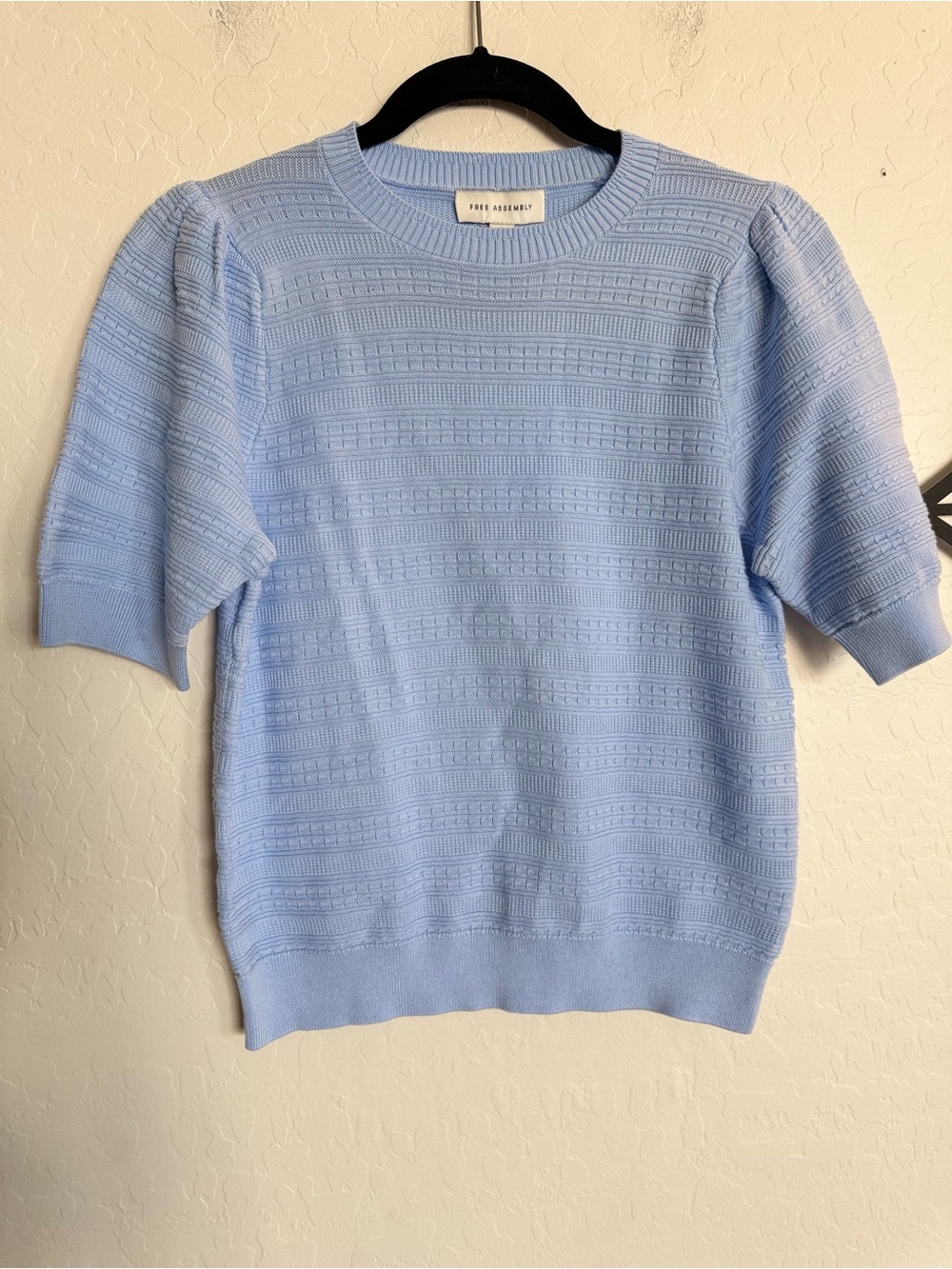 5/$25 FREE ASSEMBLY Light Blue Knit Short Sleeve Sweater - New W/ Tags - Small